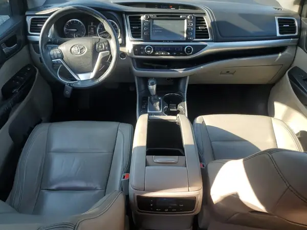 5TDKKRFH9GS157005 2016 TOYOTA HIGHLANDER - Image 8