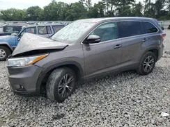 5TDKKRFH9GS159529 2016 TOYOTA HIGHLANDER