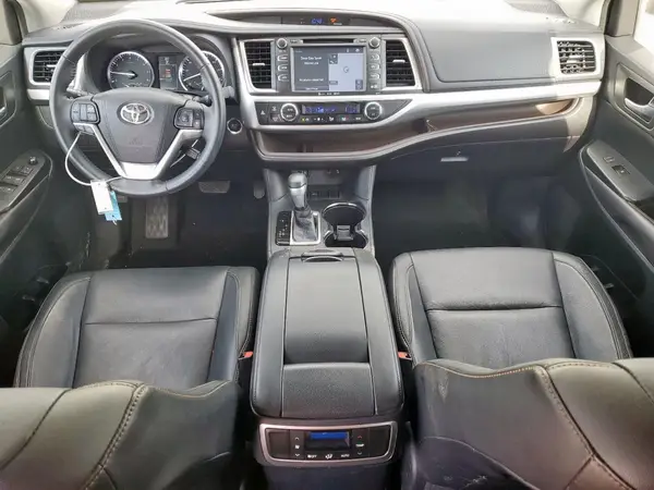 5TDKKRFH9GS168845 2016 TOYOTA HIGHLANDER - Image 8