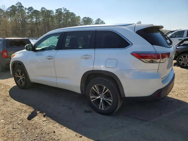 5TDKKRFH9GS172510 2016 TOYOTA HIGHLANDER - Image 2