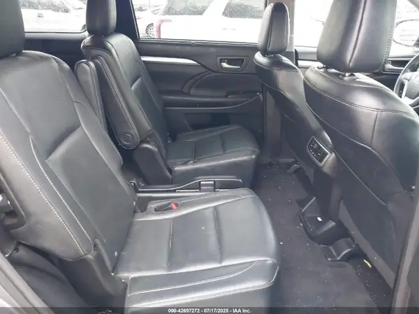 5TDKKRFH9GS500931 2016 TOYOTA HIGHLANDER - Image 8