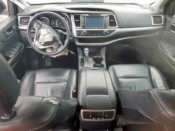 5TDKKRFH9GS502498 2016 TOYOTA HIGHLANDER - Image 8