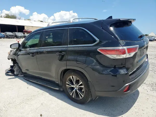 5TDKKRFH9GS503442 2016 TOYOTA HIGHLANDER - Image 2