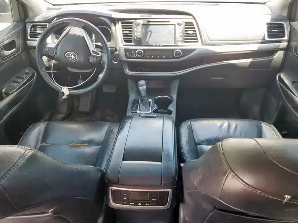 5TDKKRFH9GS503442 2016 TOYOTA HIGHLANDER - Image 8