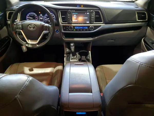 5TDKKRFH9GS507135 2016 TOYOTA HIGHLANDER - Image 8