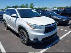 5TDKKRFHXGS132954 2016 TOYOTA HIGHLANDER