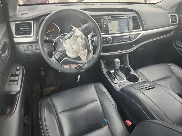 5TDKKRFHXGS157837 2016 TOYOTA HIGHLANDER - Image 8