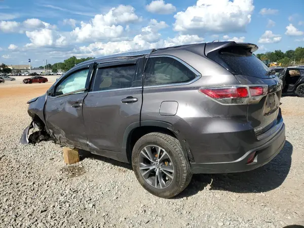 5TDKKRFHXGS160074 2016 TOYOTA HIGHLANDER - Image 2