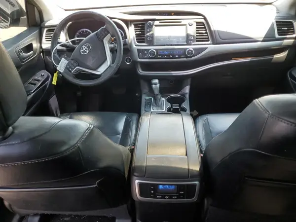 5TDKKRFHXGS163931 2016 TOYOTA HIGHLANDER - Image 8
