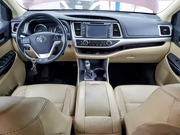 5TDKKRFHXGS164240 2016 TOYOTA HIGHLANDER - Image 8