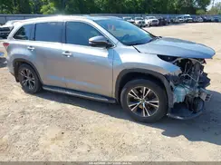5TDKKRFHXGS175772 2016 TOYOTA HIGHLANDER