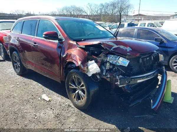5TDKKRFHXGS176307 2016 TOYOTA HIGHLANDER - Image 1