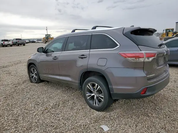5TDKKRFHXGS502638 2016 TOYOTA HIGHLANDER - Image 2