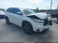 5TDKKRFHXGS504843 2016 TOYOTA HIGHLANDER