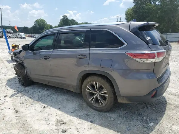 5TDKKRFHXGS506950 2016 TOYOTA HIGHLANDER - Image 2
