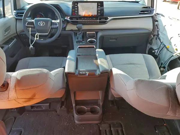 5TDKRKEC0MS001326 2021 TOYOTA SIENNA - Image 8
