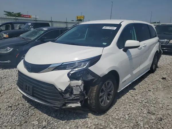 5TDKRKEC0MS034116 2021 TOYOTA SIENNA - Image 1
