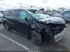5TDKRKEC0MS043642 2021 TOYOTA SIENNA