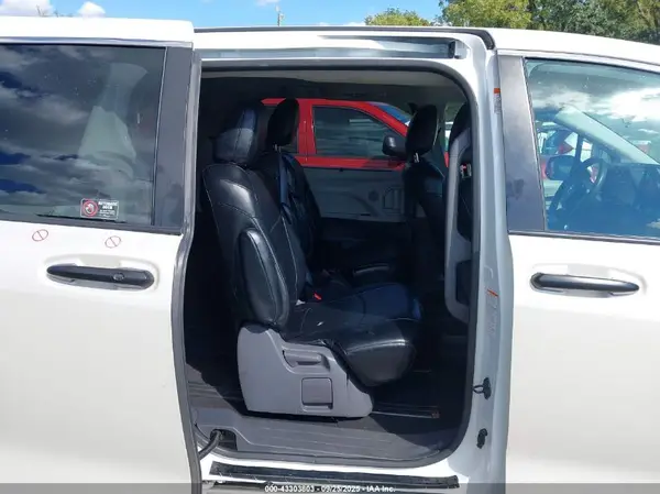 5TDKRKEC0MS045181 2021 TOYOTA SIENNA - Image 8