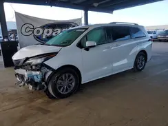 5TDKRKEC0MS052986 2021 TOYOTA SIENNA