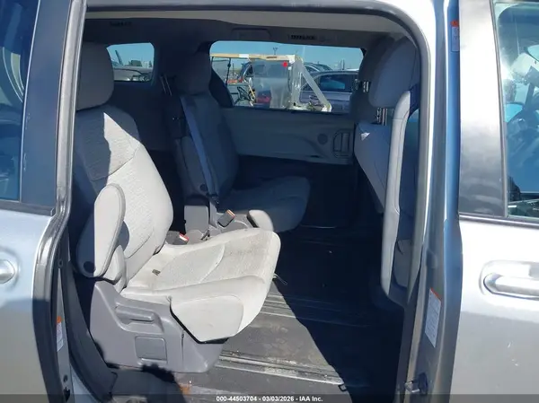 5TDKRKEC0MS054902 2021 TOYOTA SIENNA - Image 8