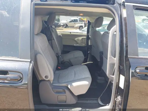 5TDKRKEC0MS068380 2021 TOYOTA SIENNA - Image 8