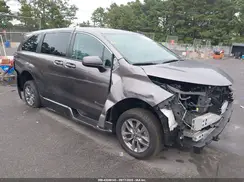 5TDKRKEC0NS105381 2022 TOYOTA SIENNA