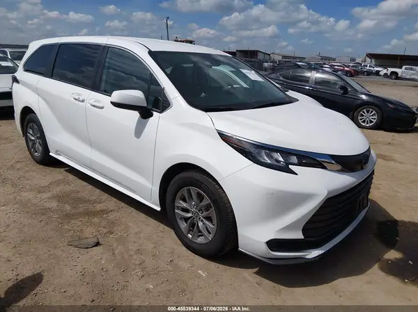 5TDKRKEC0NS120415 2022 TOYOTA SIENNA - Image 1