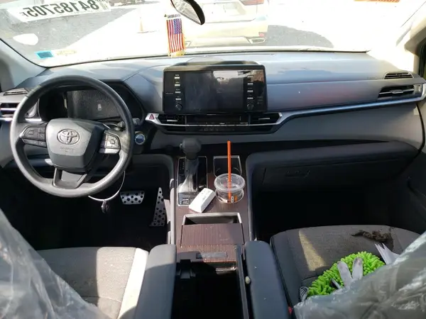5TDKRKEC0NS125307 2022 TOYOTA SIENNA - Image 8