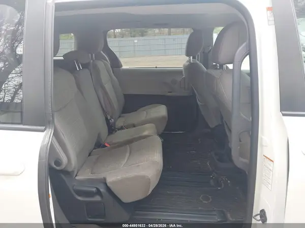 5TDKRKEC0PS143843 2023 TOYOTA SIENNA - Image 8