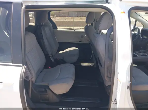 5TDKRKEC0PS157600 2023 TOYOTA SIENNA - Image 8