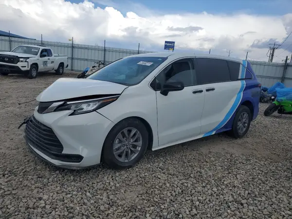 5TDKRKEC0PS159167 2023 TOYOTA SIENNA - Image 1