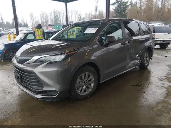5TDKRKEC0PS164126 2023 TOYOTA SIENNA - Image 2