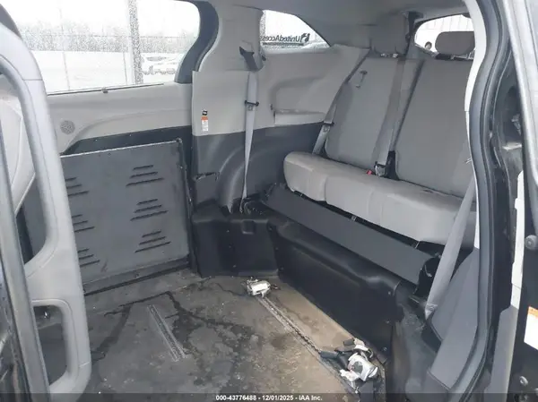 5TDKRKEC0RS200383 2024 TOYOTA SIENNA - Image 8