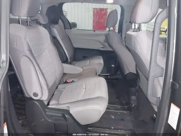 5TDKRKEC0RS202330 2024 TOYOTA SIENNA - Image 8