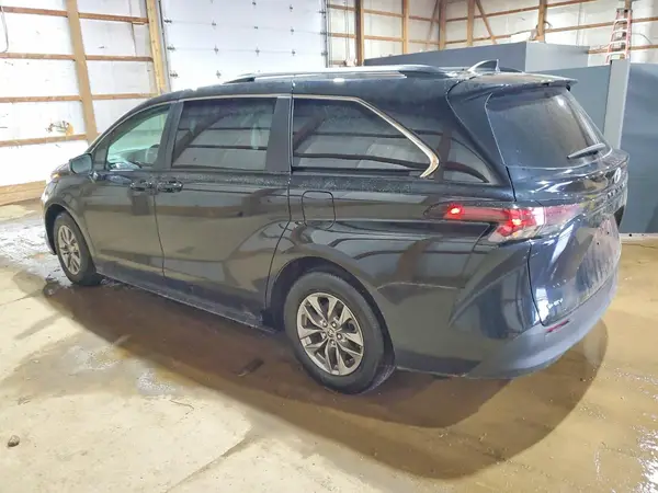 5TDKRKEC0SS233471 2025 TOYOTA SIENNA - Image 2