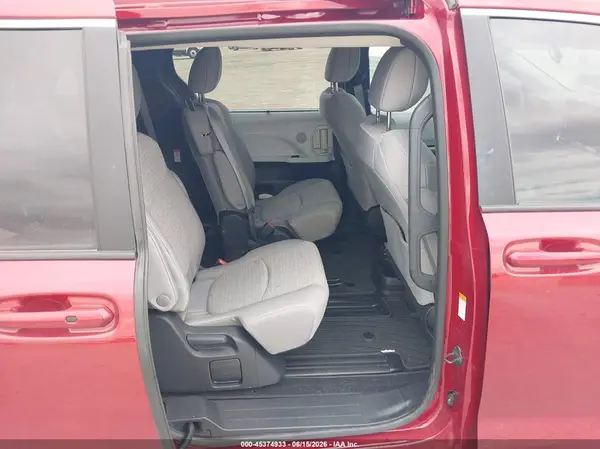 5TDKRKEC0SS248374 2025 TOYOTA SIENNA - Image 8