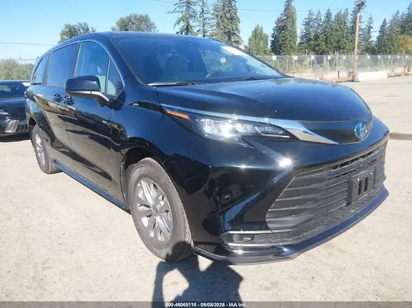 5TDKRKEC0SS268284 2025 TOYOTA SIENNA - Image 1