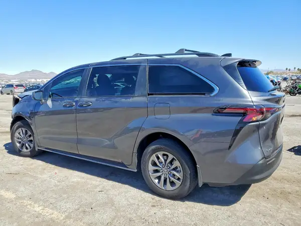 5TDKRKEC0SS279558 2025 TOYOTA SIENNA - Image 2