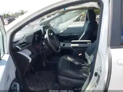 5TDKRKEC0TS309093 2026 TOYOTA SIENNA