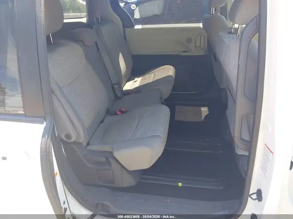 5TDKRKEC1MS030625 2021 TOYOTA SIENNA - Image 8