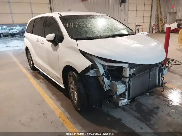 5TDKRKEC1MS046386 2021 TOYOTA SIENNA - Image 1