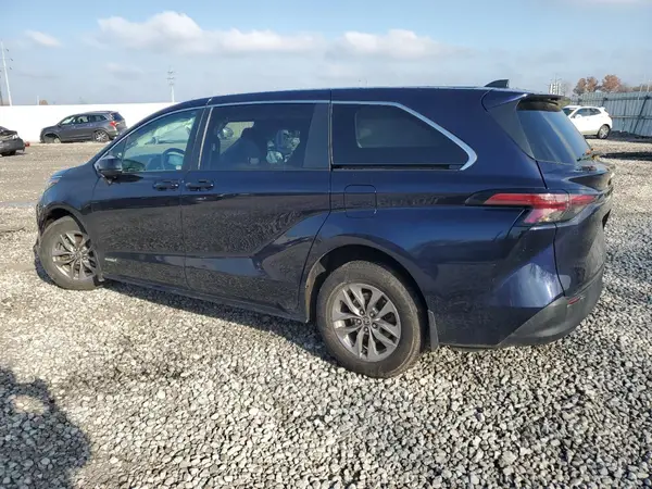 5TDKRKEC1MS050972 2021 TOYOTA SIENNA - Image 2