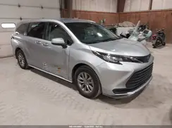 5TDKRKEC1MS064807 2021 TOYOTA SIENNA