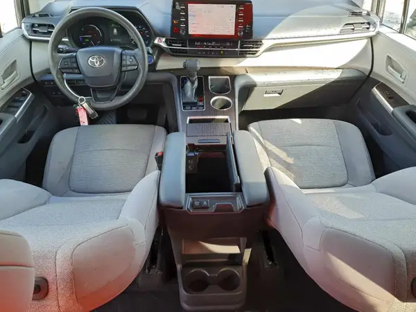 5TDKRKEC1NS089904 2022 TOYOTA SIENNA - Image 8