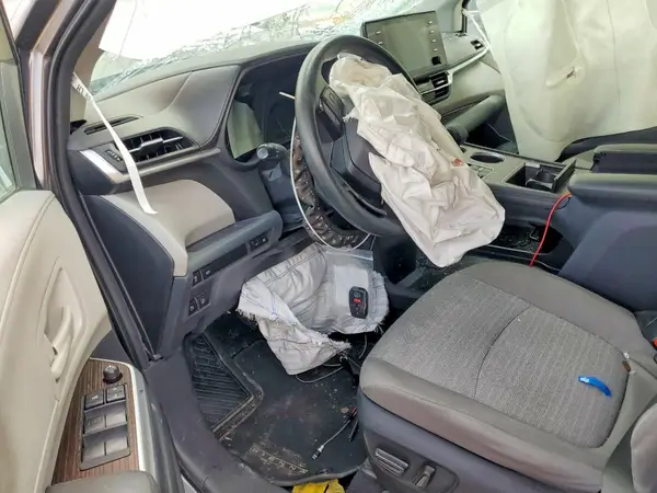 5TDKRKEC1PS165981 2023 TOYOTA SIENNA - Image 8
