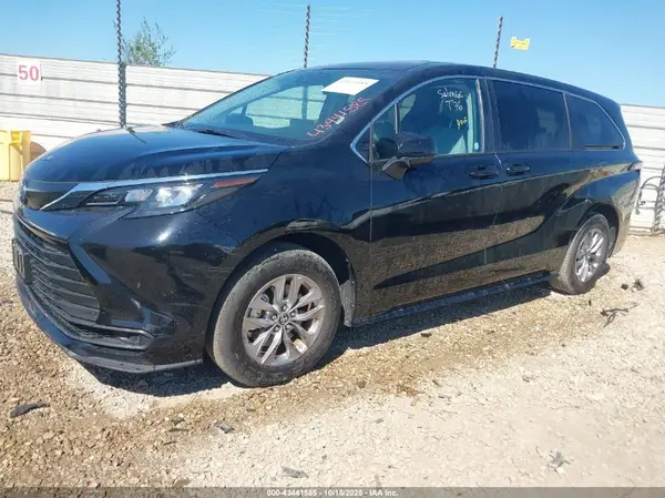 5TDKRKEC1RS210548 2024 TOYOTA SIENNA - Image 2