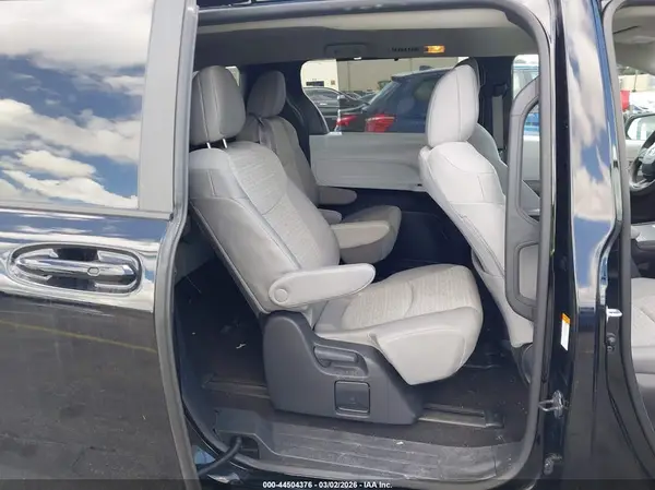 5TDKRKEC1SS227386 2025 TOYOTA SIENNA - Image 8