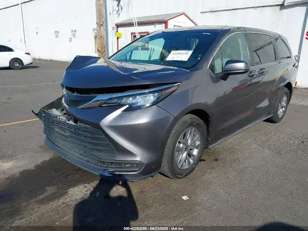 5TDKRKEC2MS016247 2021 TOYOTA SIENNA - Image 2