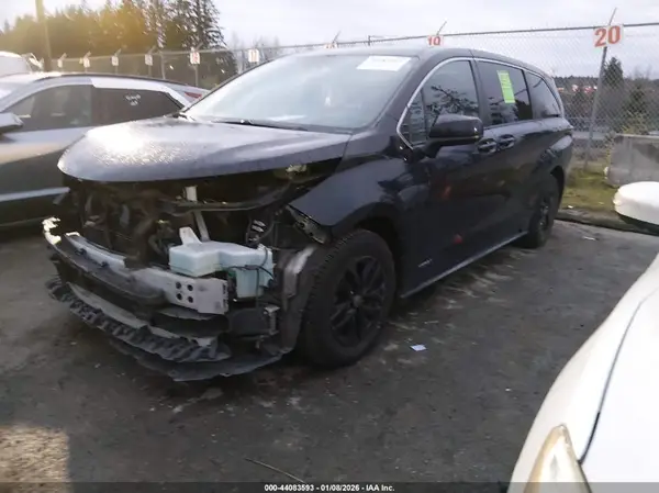 5TDKRKEC2MS028978 2021 TOYOTA SIENNA - Image 2